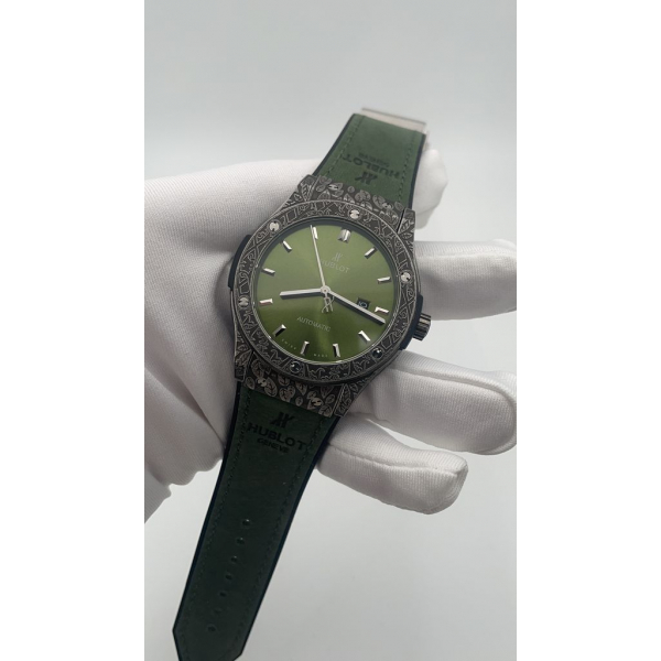 HUBLOT Classic fusion fuente (код 377-01)
