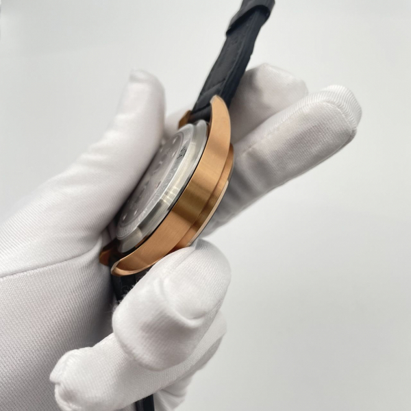 IWC Schaffhausen (код 135)