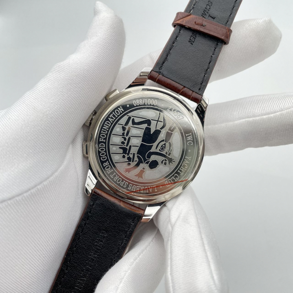 IWC Schaffhausen (код 138)