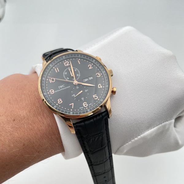IWC Schaffhausen (код 140)
