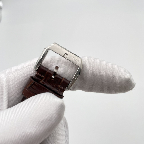 IWC Schaffhausen (код 141)