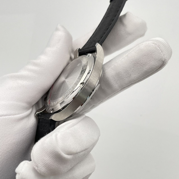 IWC Schaffhausen (код 143)