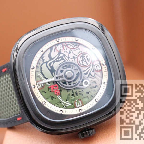 SEVENFRIDAY (код 051)