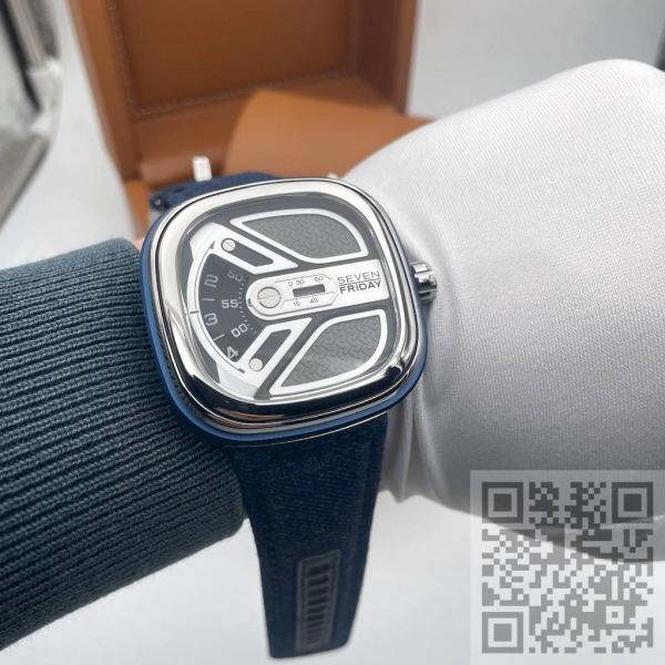 SEVENFRIDAY (код 053)