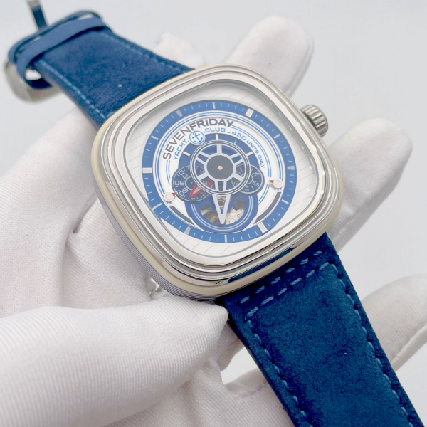SEVENFRIDAY (код 054)
