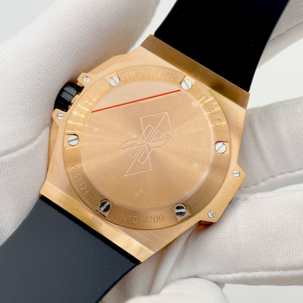 HUBLOT Big Bang Sang Bleu (код 543-004)