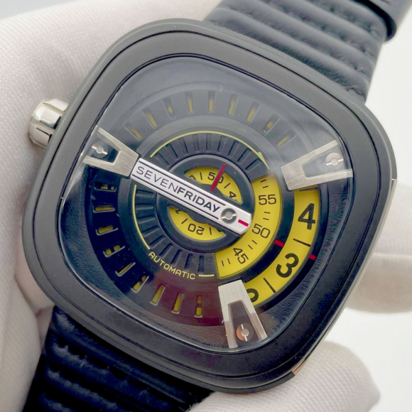 SEVENFRIDAY (код 055)