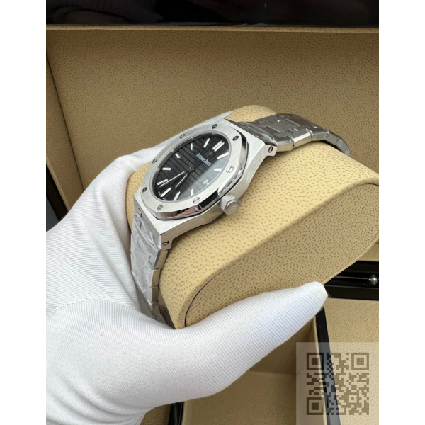 Audemars Piguet Royal Oak Lady (код 373)