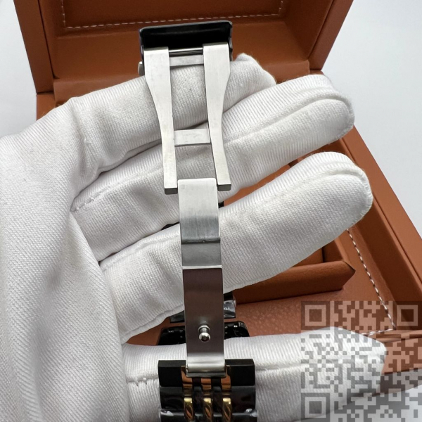 Rado Captain Cook (код 835)