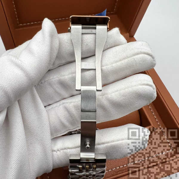 Rado Captain Cook (код 837)