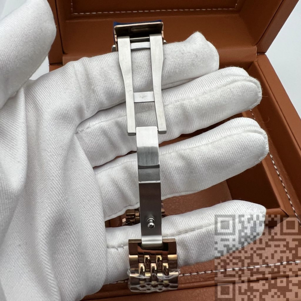 Rado Captain Cook (код 853)