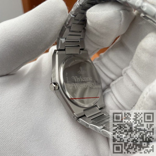 Vivienne Westwood (код 880)