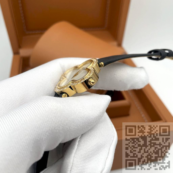 Van Cleef & Arpels (код 943)