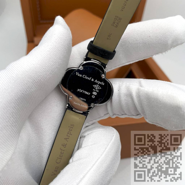 Van Cleef & Arpels (код 008)