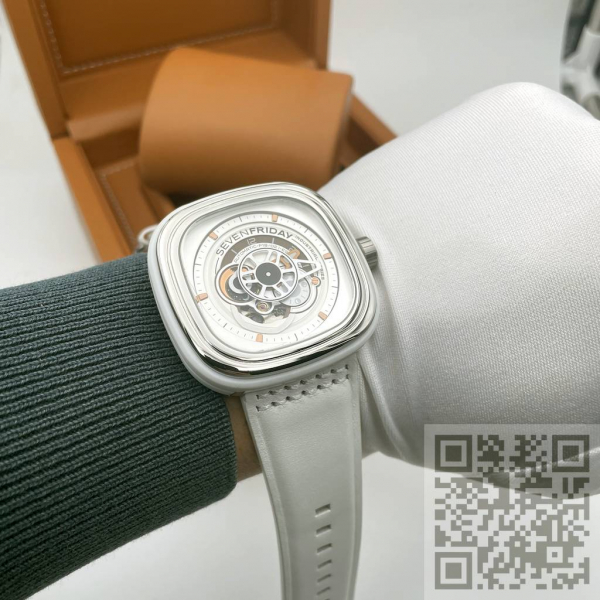SEVENFRIDAY (код 1015)