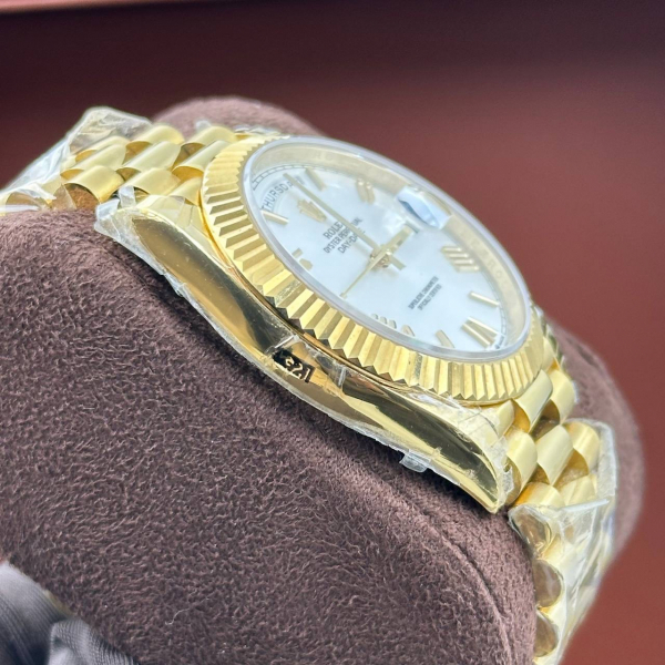 Rolex Day-Date 40 mm Yellow Gold Steel Dial (код 1175)
