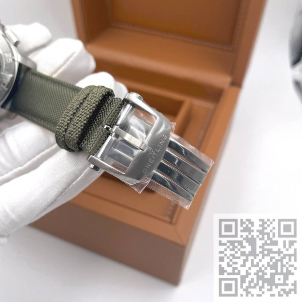 Breitling Avenger B01 Chronograph 44 (код 1371)