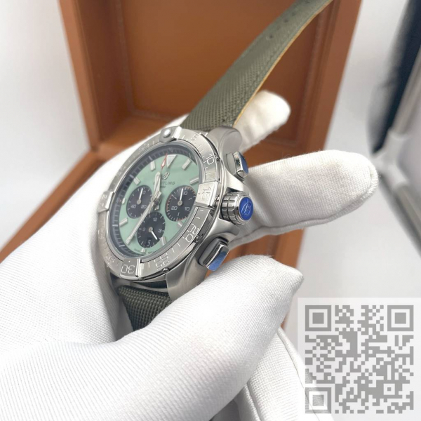 Breitling Avenger B01 Chronograph 44 (код 1371)