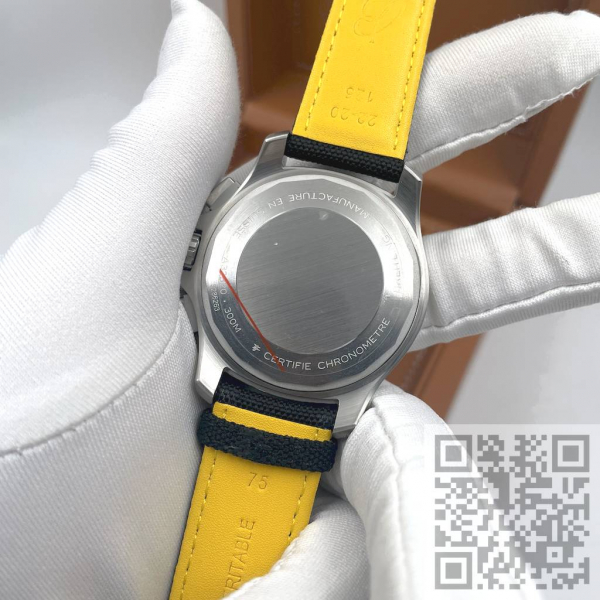 Breitling Avenger B01 Chronograph 44 Night Mission (код 1395)