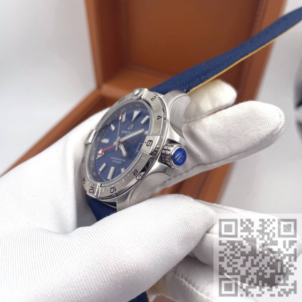 Breitling Avenger Automatic GMT 44 (код 1403)
