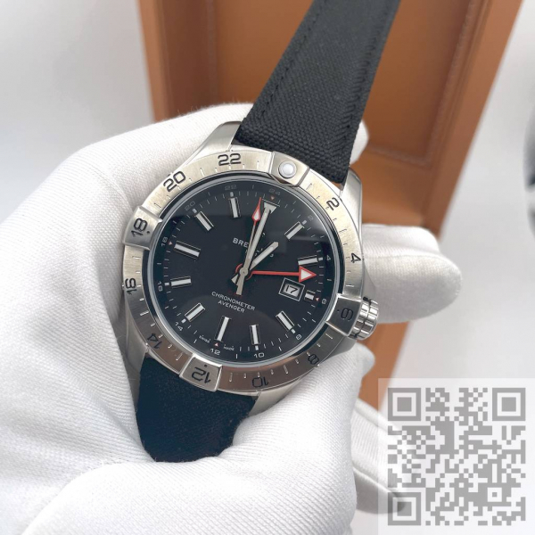 Breitling Avenger Automatic GMT 44 (код 1404)