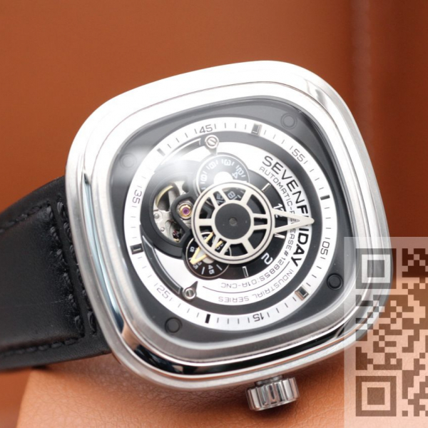 SEVENFRIDAY P-SERIES WATCH P1B/01 (код 001)