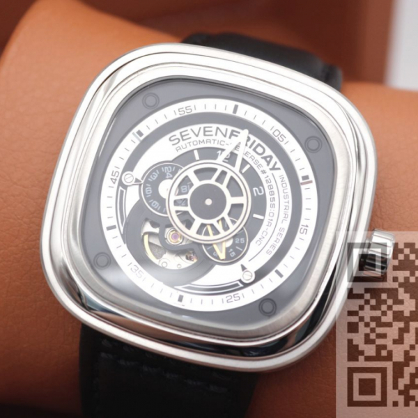 SEVENFRIDAY P-SERIES WATCH P1B/01 (код 001)