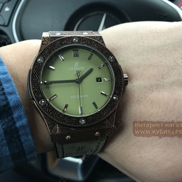 HUBLOT Classic fusion fuente (код 377)