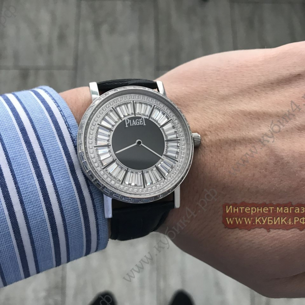 Piaget (код 052)