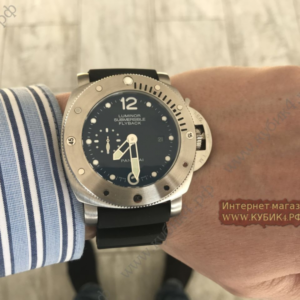 PANERAI Luminor Submersible fly back (код 101)