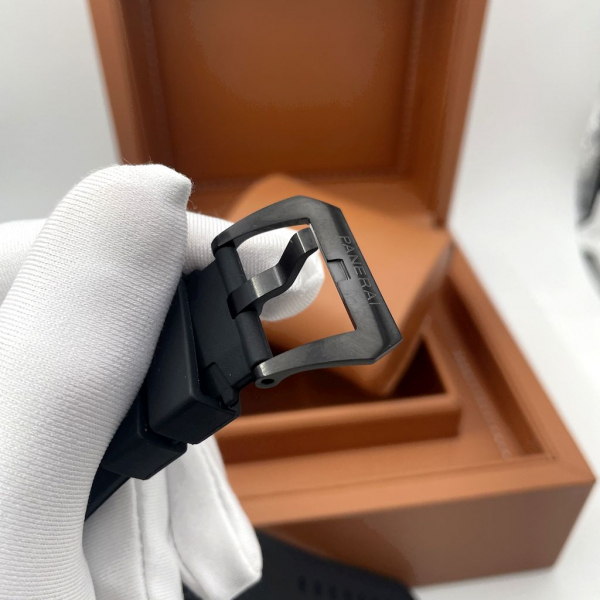 PANERAI LUMINOR SUBMERSIBLE 1950 AMAGNETIC 3 DAYS AUTOMATIC TITANIO (код 111)
