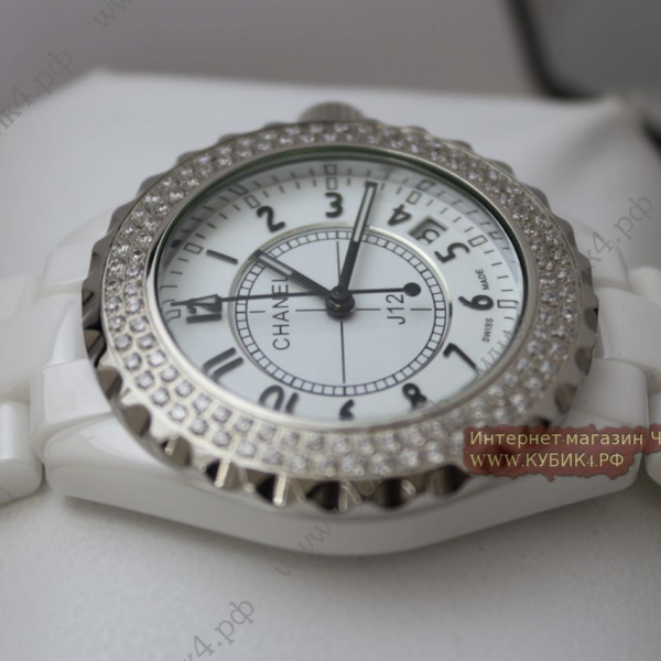 CHANEL J12 White (код 067)