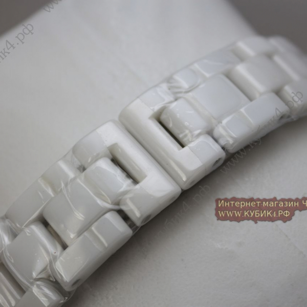 CHANEL J12 White (код 068)