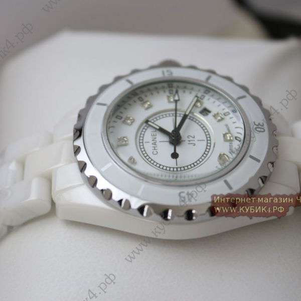 CHANEL J12 White (код 069)