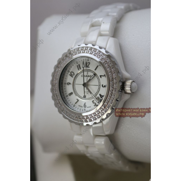 CHANEL J12 White (код 070)