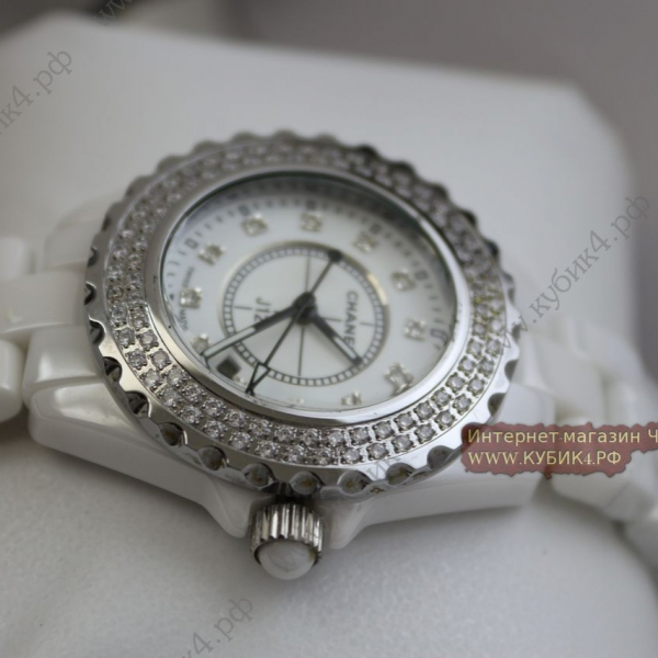 CHANEL J12 White (код 071)