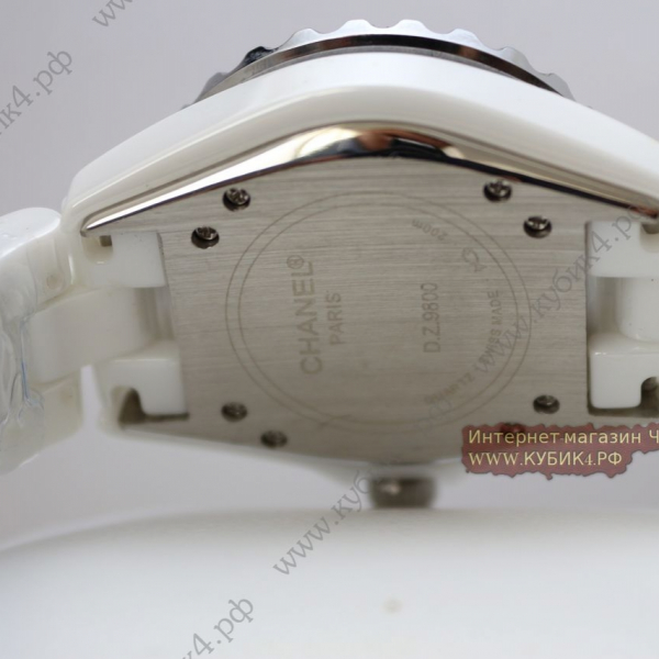 CHANEL J12 White (код 071)