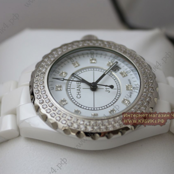 CHANEL J12 White (код 073)
