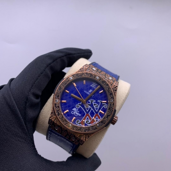HUBLOT Classic fusion fuente (код 408-01)
