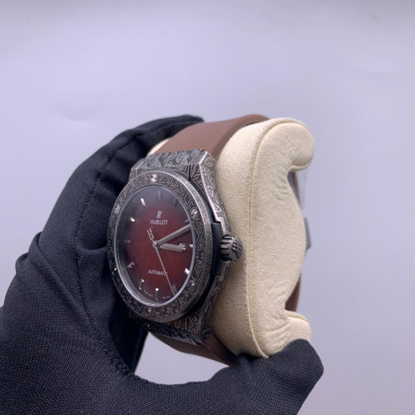 HUBLOT Classic fusion fuente (код 606)