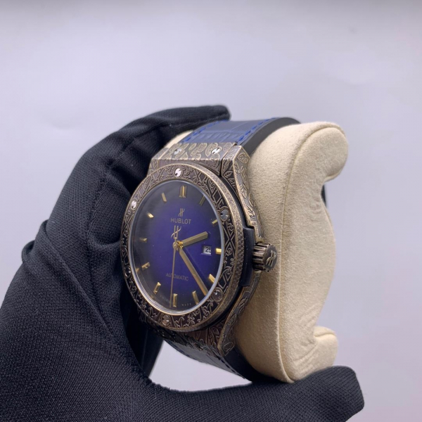 HUBLOT Classic fusion fuente (код 608)