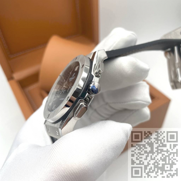 HUBLOT Classic Fusion CHRONOGRAPH TITANIUM (код 135-01)