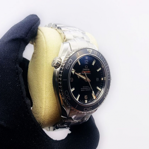 OMEGA PLANET OCEAN 600M CO‑AXIAL MASTER CHRONOMETER 43,5 MM код 170)