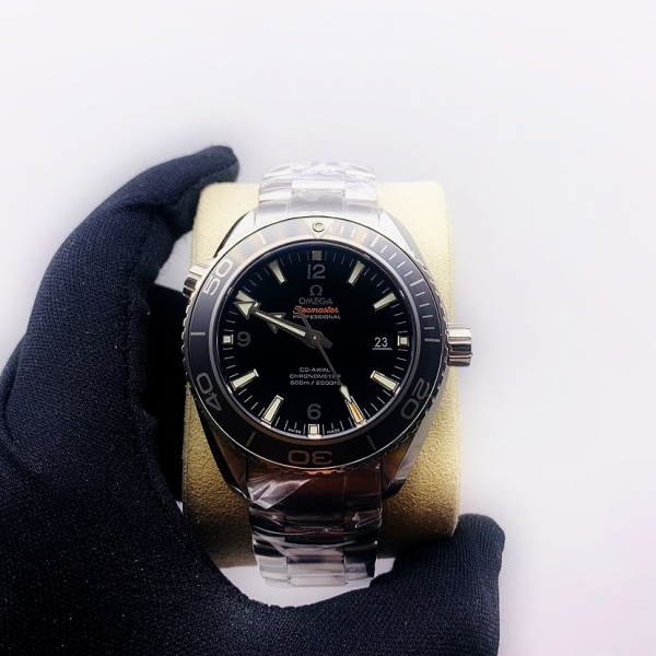 OMEGA PLANET OCEAN 600M CO‑AXIAL MASTER CHRONOMETER 43,5 MM код 170)