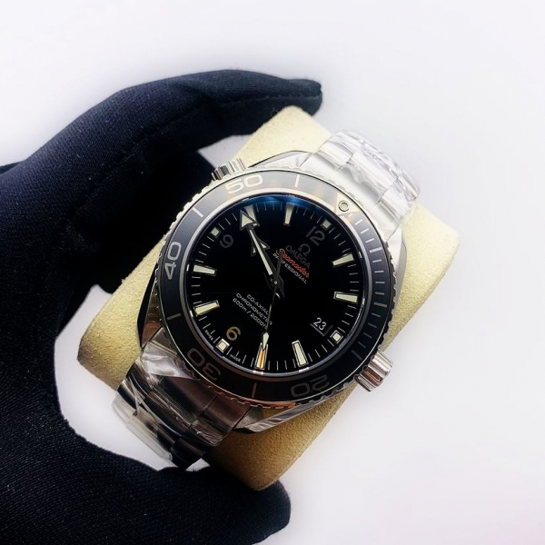 OMEGA PLANET OCEAN 600M CO‑AXIAL MASTER CHRONOMETER 43,5 MM код 170)