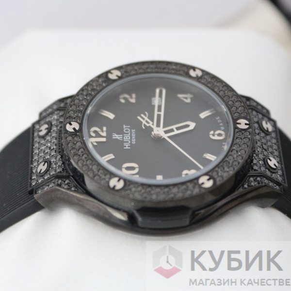 HUBLOT Classic fusion Titanium Pavé 33 mm (код 639)
