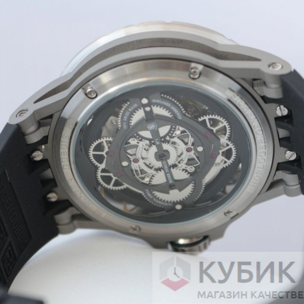 Roger Dubuis (код 059)