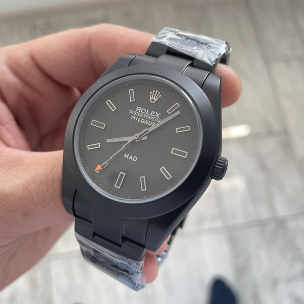 Rolex Oyster Perpetual Milgauss MAD (код 440)