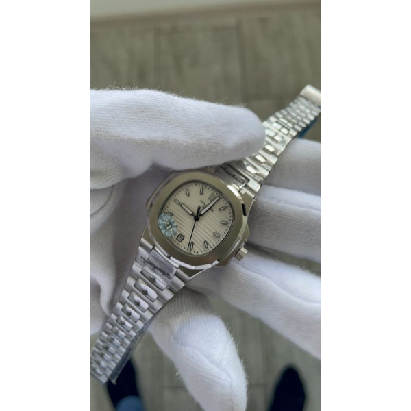 Patek Philippe Nautilus Lady (код 350)