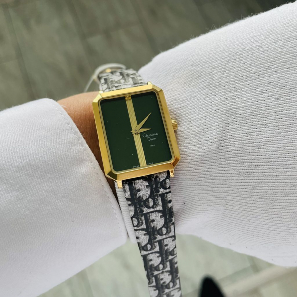 Dior (код 054-1)